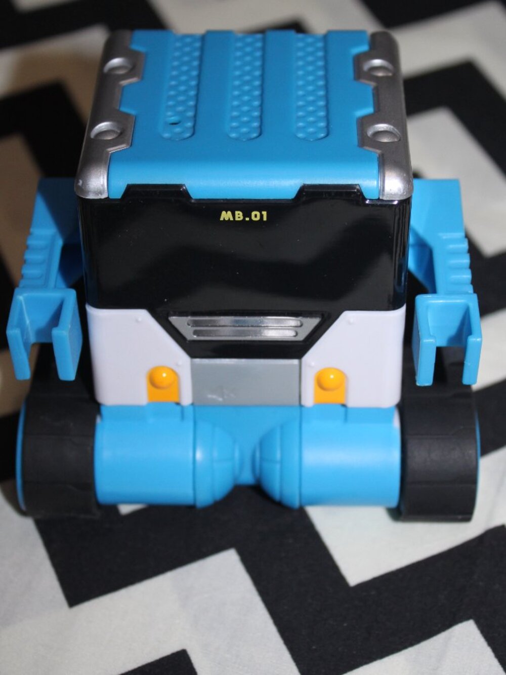 Mibro - Really Rad Robots - Remote Controlled Robot - Picture 4 of 8